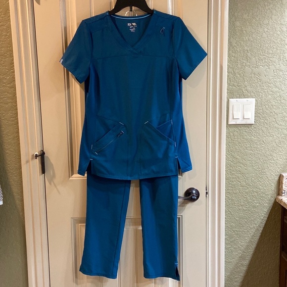 Scrub Set By Scrubstar Brand Euc 